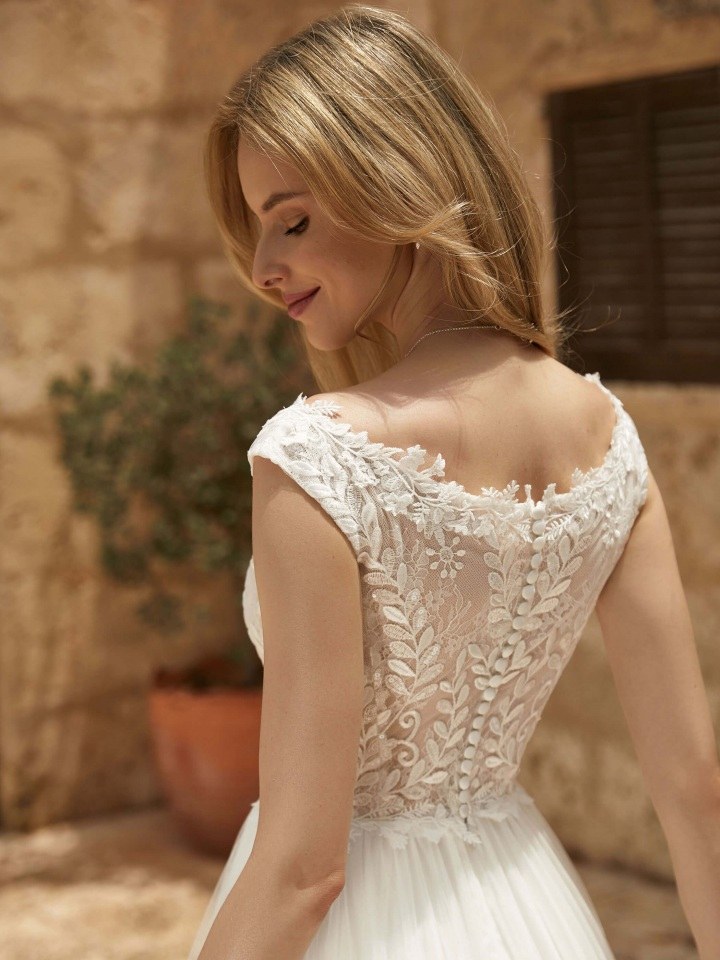 Jolie